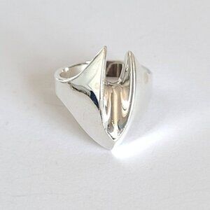 Vintage Unique Chunky Sterling Silver Avant Garde Ring 8